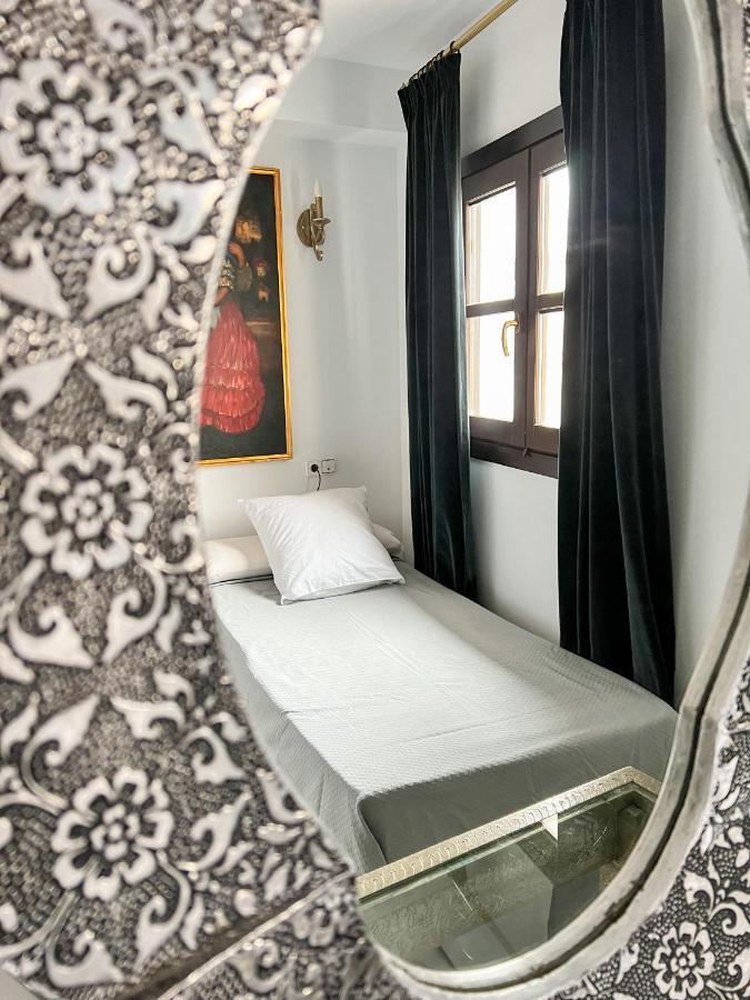Hostal Servilia Carmona (Seville) Exterior foto
