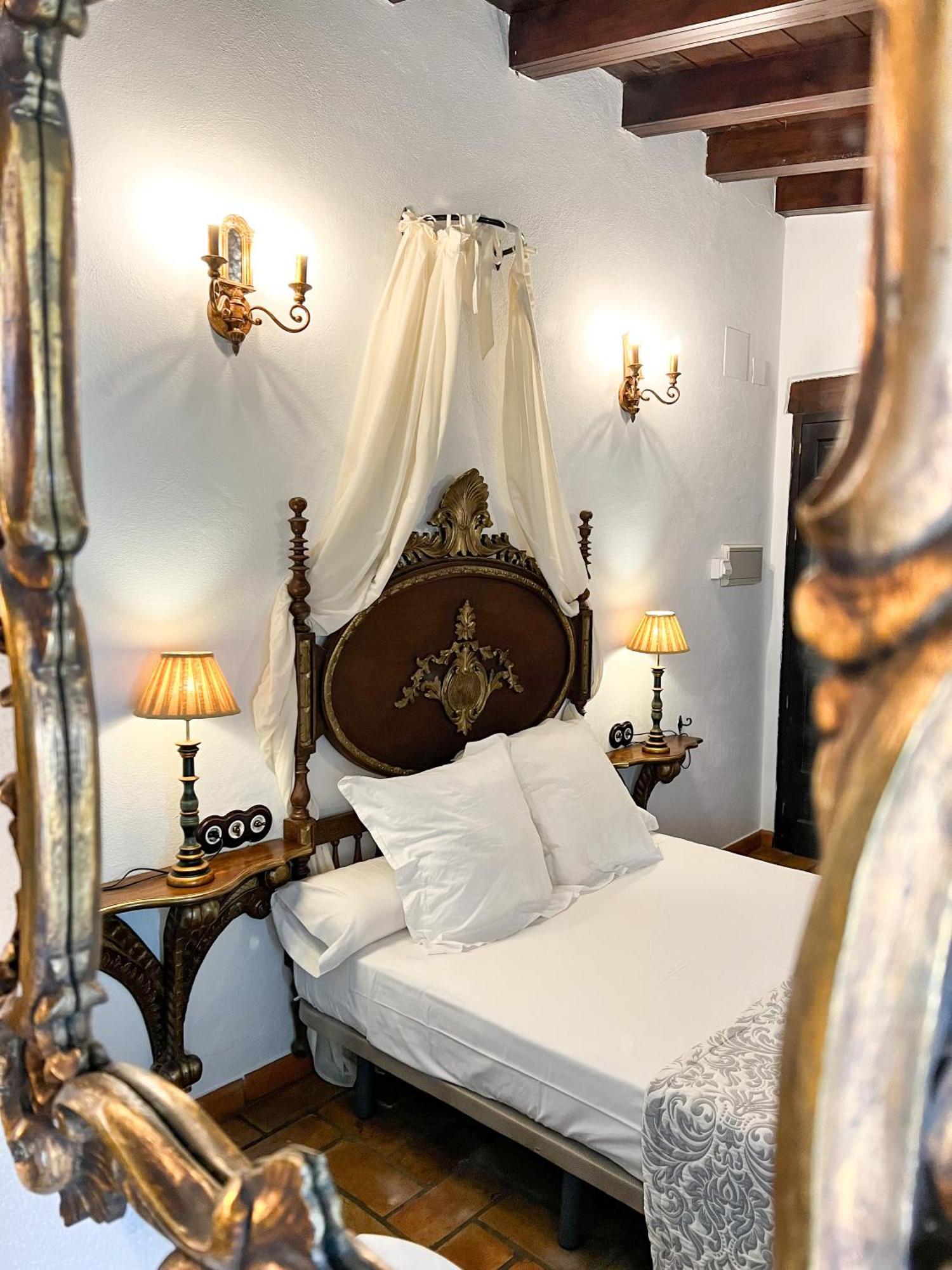 Hostal Servilia Carmona (Seville) Exterior foto