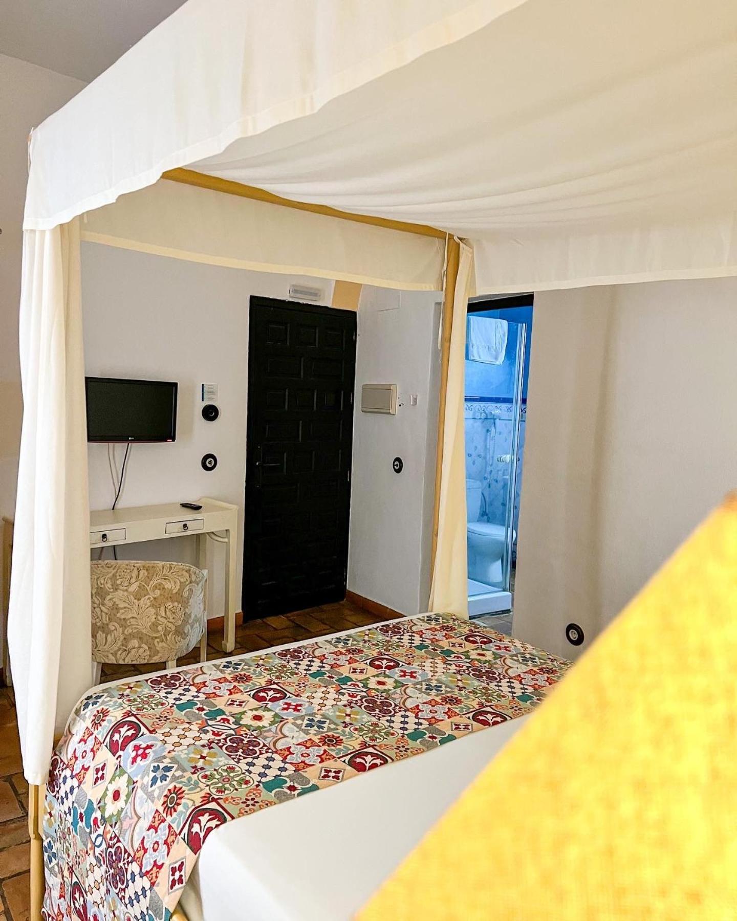 Hostal Servilia Carmona (Seville) Exterior foto
